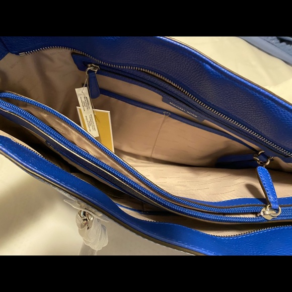 🔥🔥SOLD🔥🔥Michael Kors Studio - Picture 6 of 7